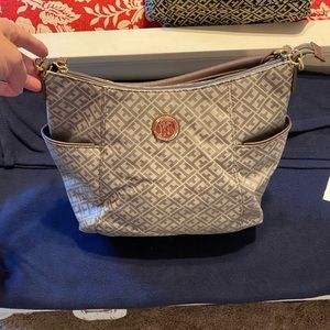 NWT authentic Tommy Hilfiger hobo bag.  Lots of interior space and pockets.